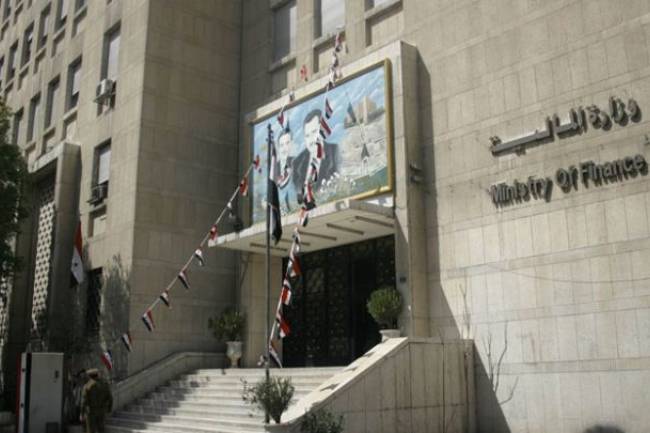وزير المالية : لا حجز على أموال رجال أعمال معروفين في قضية وزارة التربية والمبلغ الذي يتداول مبالغ به بشكل كبير
