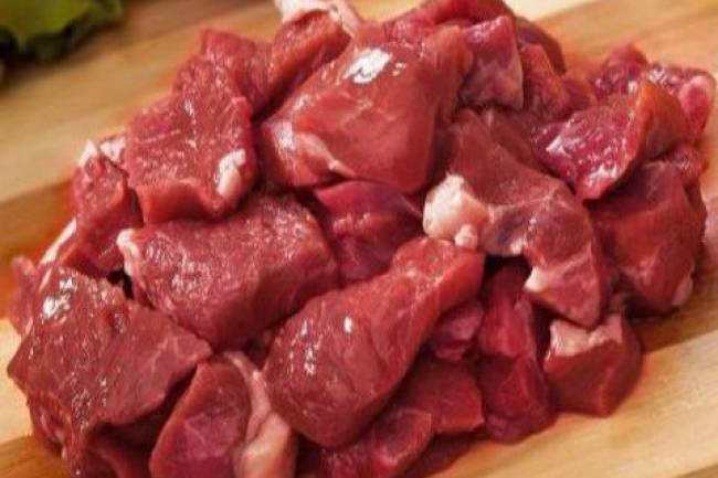 لغلاء أسعارها.. انخفاض استهلاك لحم الخروف 40 بالمئة في دمشق