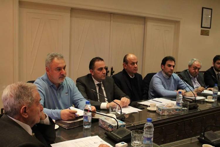 اتحاد غرف التجارة يوافق على مذكرة التجارة الداخلية حول طلب وثيقة تسجيل العمال بالتأمينات من التجار