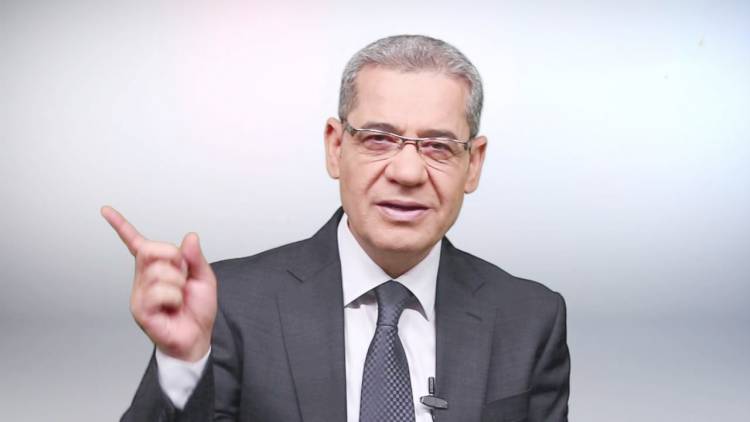 الموت يفجع الإعلامي مصطفى الآغا