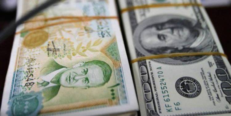 لليوم الثالث على التوالي .. تراجع كبير بسعر الذهب والدولار