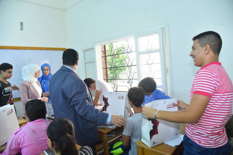 بنك الشام يطلق حملة العودة إلى المدارس في اللاذقية