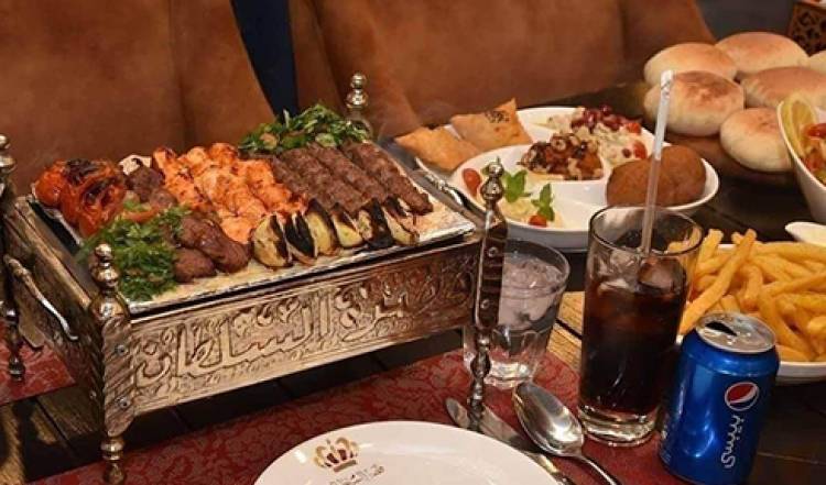 مطعم شهير بدمشق يعلن عن تخفيضات على أسعاره ويطلق "المينو الاقتصادي"