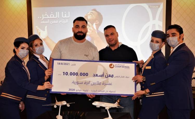 تقديراً لإنجازه الأولمبي .. شركة أجنحة الشام للطيران تُكّرم الرباع الرياضي معن أسعد