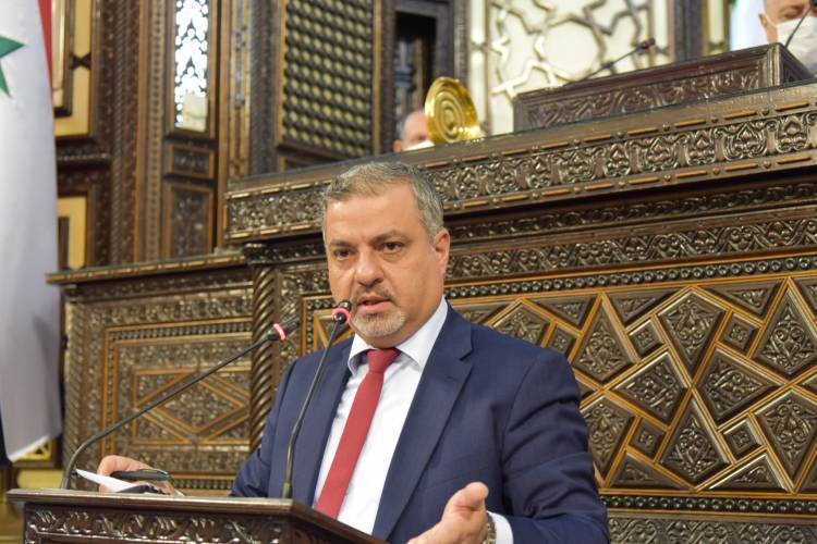 وزير المالية : الحكومة تدرس استثمار الأراضي المحيطة بمعمل بردى بمشروع عقاري